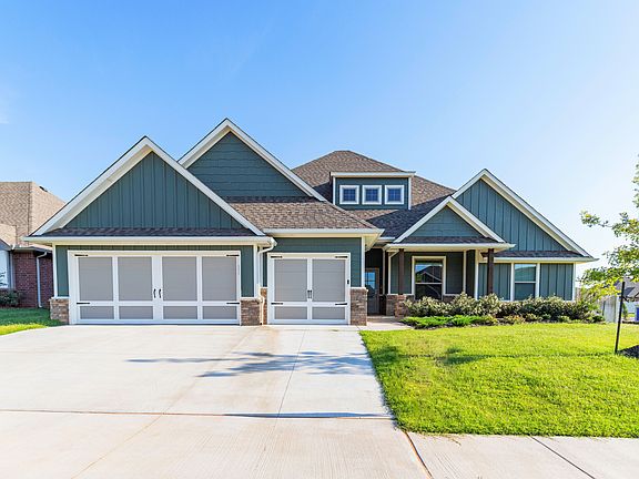 Homes by Taber Poppey Bonus Room 5 Bed Floor Plan - 9109 NW 115th Terr - Cove Nichols Creek