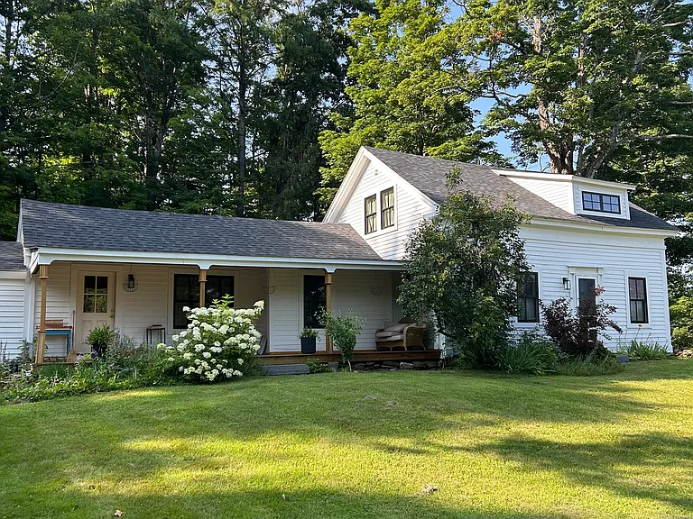 180 Harvey Rd — Photo 3