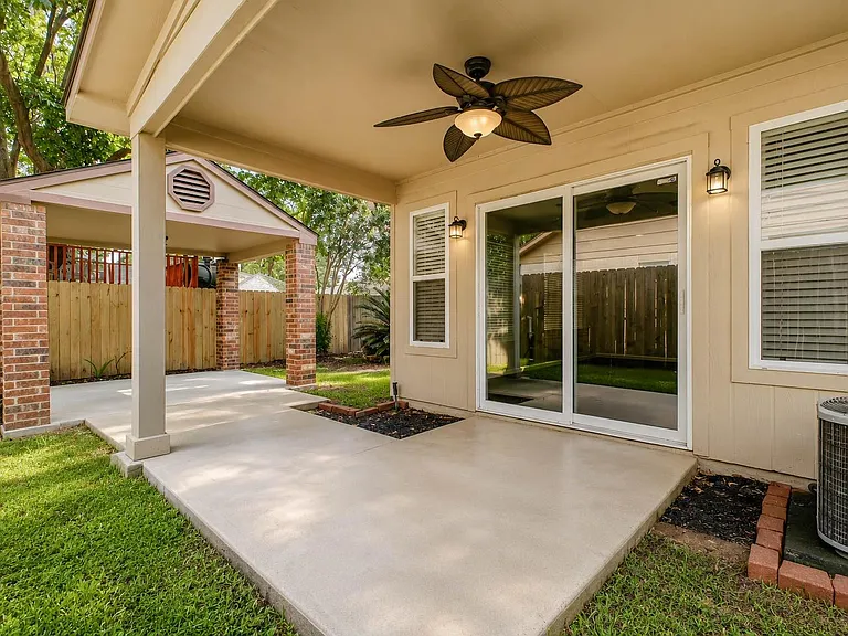 9614 Charter Ridge Dr — Photo 25