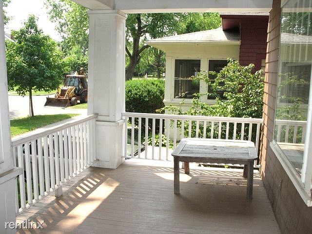 White porch - 2