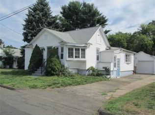 6 Dale St, South Hadley, MA 01075