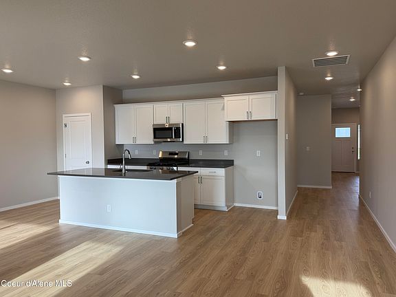 4th image of 4841 W Homeward Bound Blvd