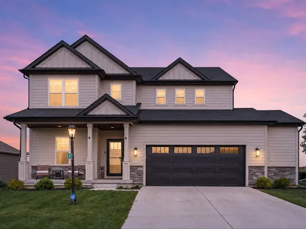 2906 Yahara DRIVE, Summit, WI 53066