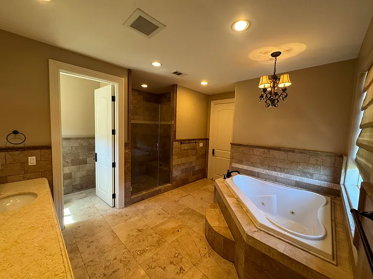 4960 Chimineas Ave — Photo 17