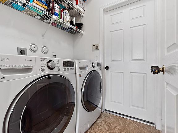 4th image of 4461 NW 93rd Doral Ct