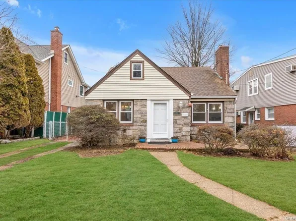 186 Euston Road, Garden City South, NY 11530