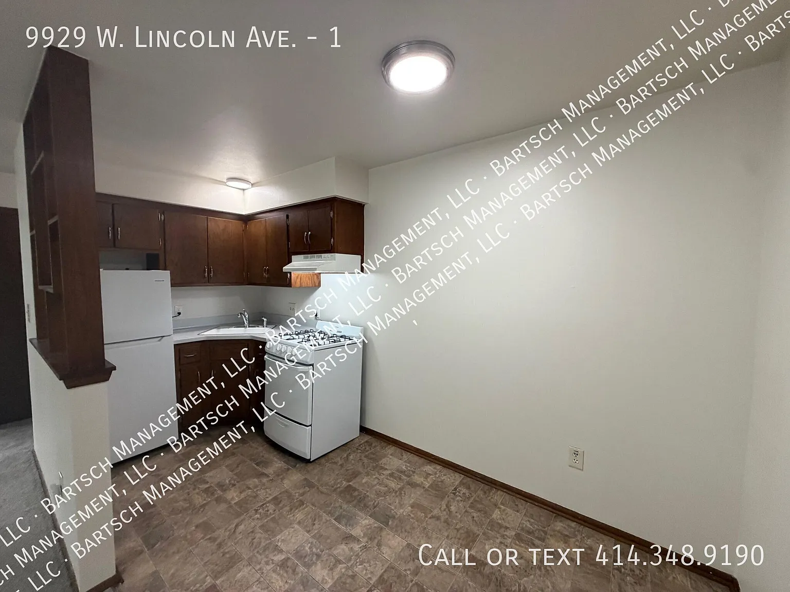 Studio, $950 — Photo 4