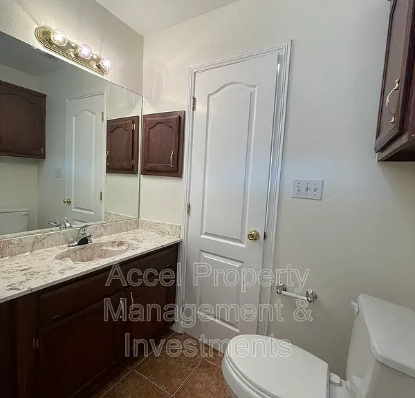 1712 Phoenix St #3 — Photo 17