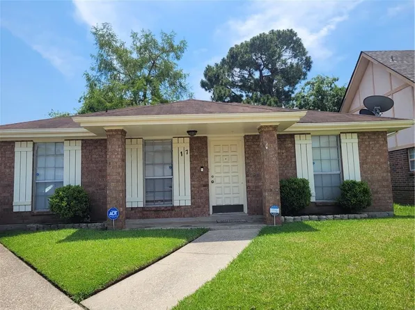 17 Christopher Ct, New Orleans, LA 70128