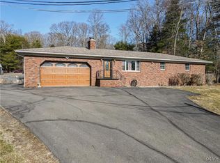 38 Lily Lake Rd, Wapwallopen, PA 18660