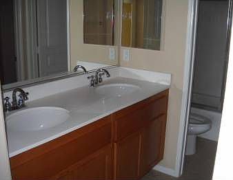 3rd image of 1015 L Ave