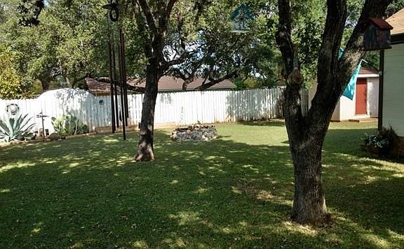 5th image of 312 Liveoak Dr