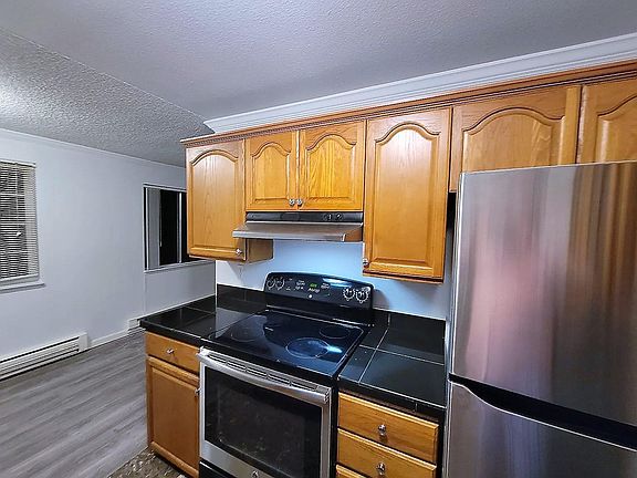 2nd image of 2215 O Pl NE #D