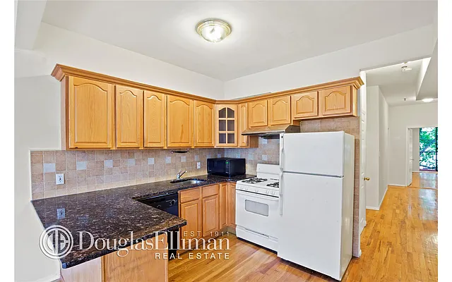Rented by Douglas Elliman | media 4