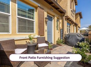 28635 Jardineras Ct, Valencia, CA 91354