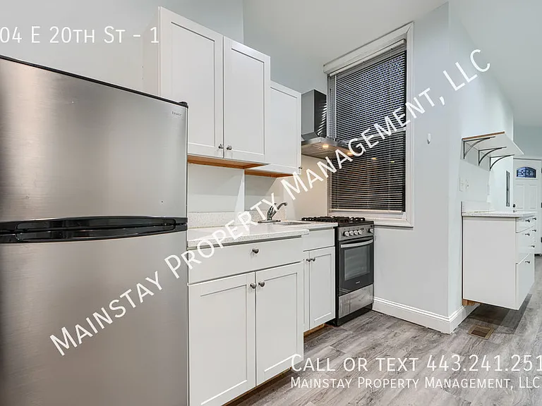 104 E 20th St #1 — Photo 9