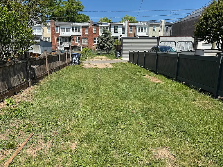 525 Shepherd St NW #A — Photo 10