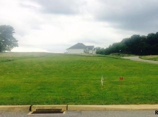 202 Hauer Ter, Spring Grove, PA 17362