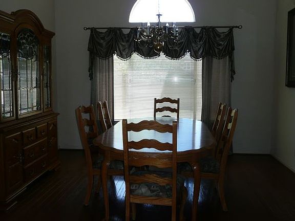 3rd image of 4174 Rockcreek Dr