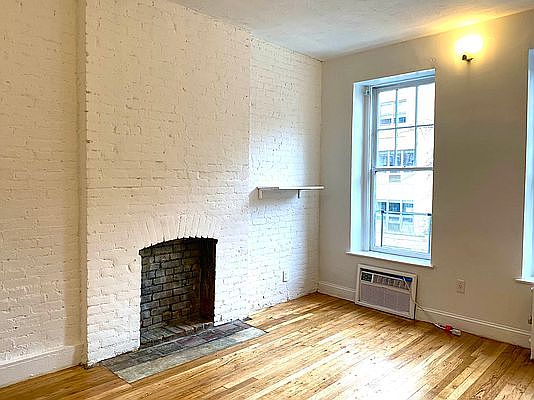 5th image of 763 Washington St APT 9