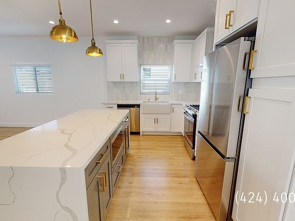 5th image of 1021.5 S Hayworth Ave #1021.5