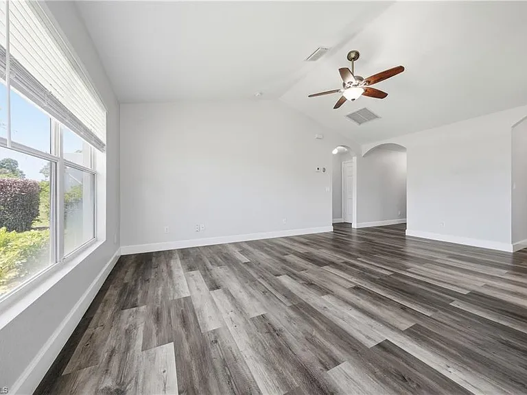 4621 25th St SW — Photo 11