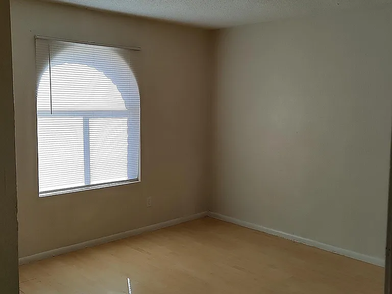 480 E Southern Ave #1 — Photo 9
