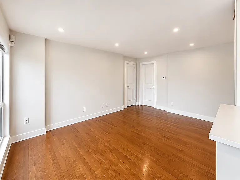 1 bed, 600 sqft, $2,500 — Photo 3