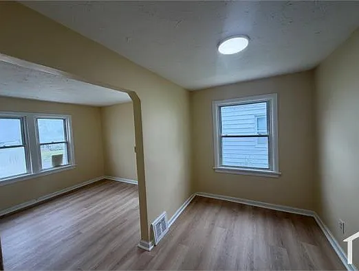 3 bed, 1220 sqft, $1,795 — Photo 4