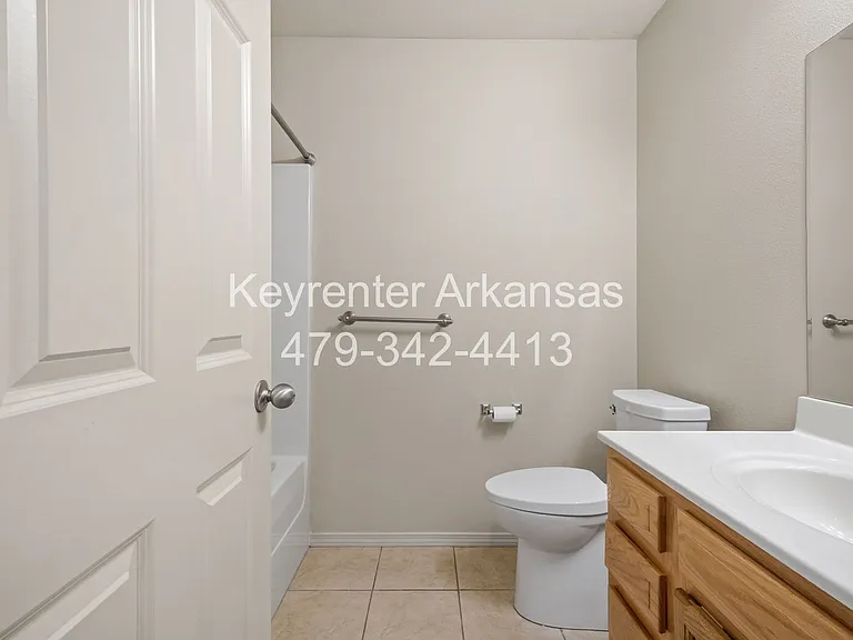 705 SW Crystal St — Photo 21