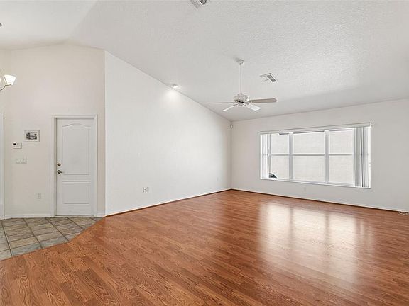 5th image of 284 Royal Palm Way