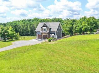 932 Hidden Harbor Ln, Sevierville, TN 37876