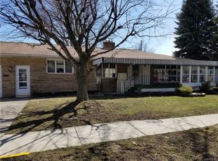 231 Burnside Dr, Tonawanda, NY 14150
