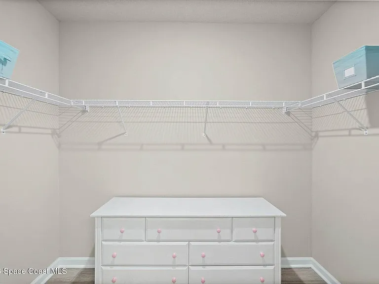 775 Simeon Dr — Photo 3