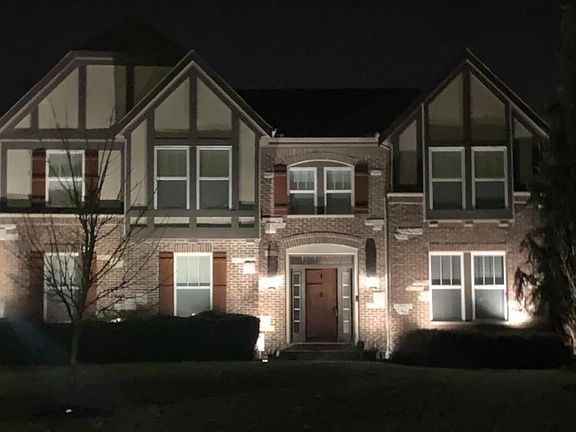 2nd image of 7582 Hickory Knoll Dr