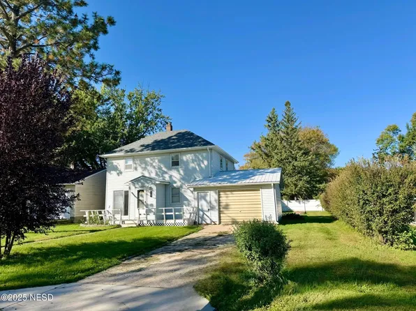 203 7th Ave S, Clear Lake, SD 57226