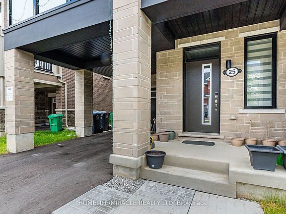 2nd image of 25 Keppel Cir