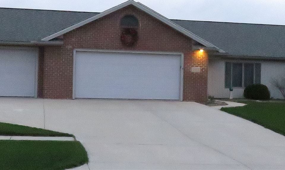 1st image of 1813 Laura Ave