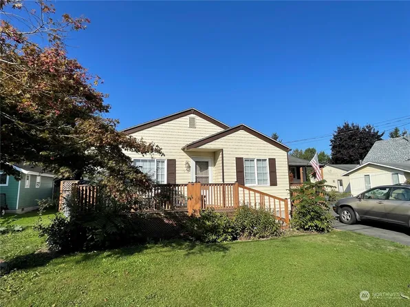 316 S Washington Street, Everson, WA 98247