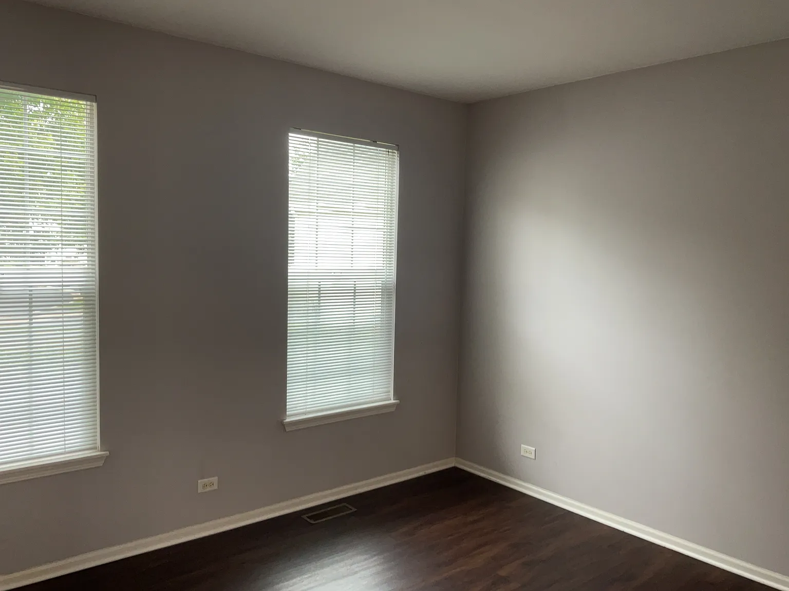 4 bed, 2.5 bath, 2394 sqft, $3,430 — Photo 4