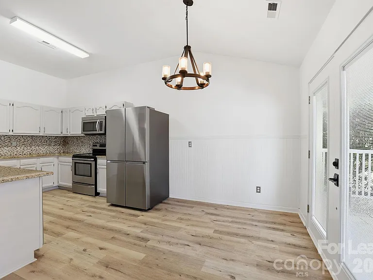 9501 Constitution Hall Dr — Photo 20