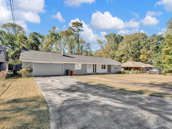 3859 Greenleaf St, Bartlett, TN 38135