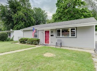 208 Hereford Ave, Steger, IL
