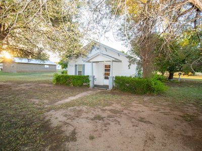 502 Houston Ave, Turkey, TX, 79261