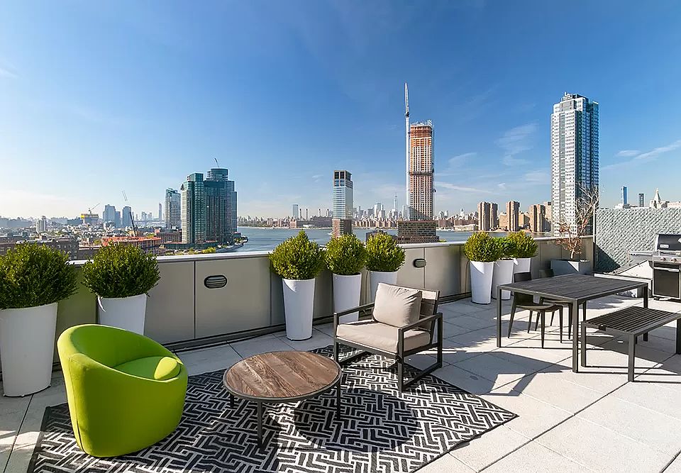 1st image of 5-19 Borden Ave #11K