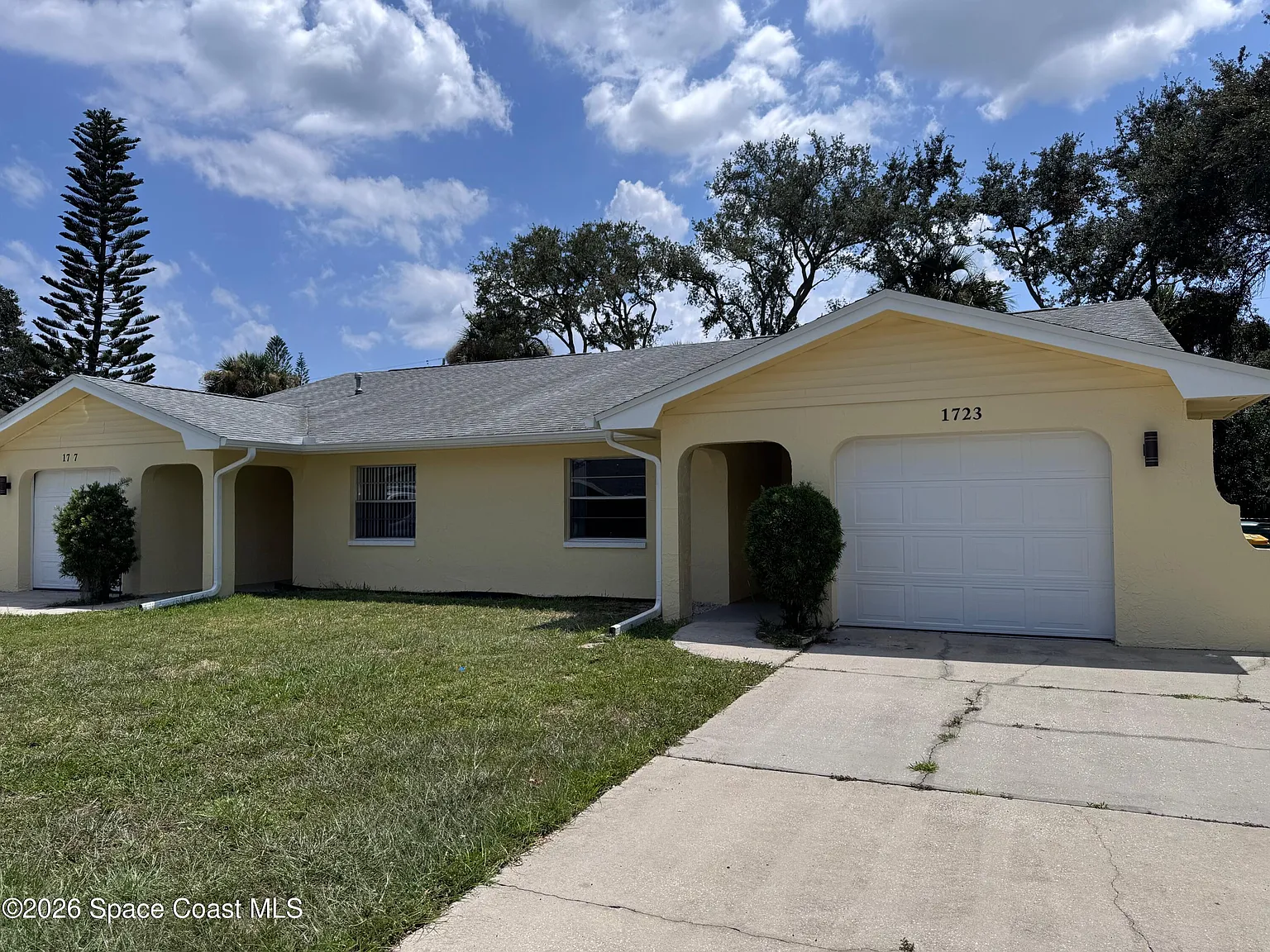 2 bed, 2.0 bath, 1000 sqft, $2,000 — Photo 1