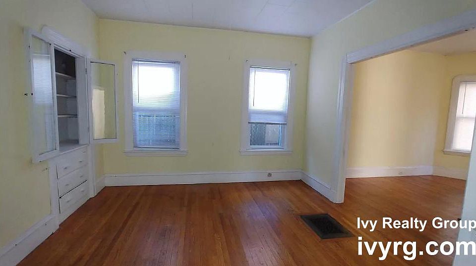 2nd image of 10 Bellevue Ter #1C