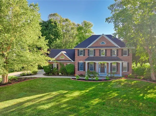 1564 Fallen Leaf Ter, Webster, NY 14580