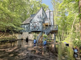 34 Sassafras Ct, Sapphire, NC 28774