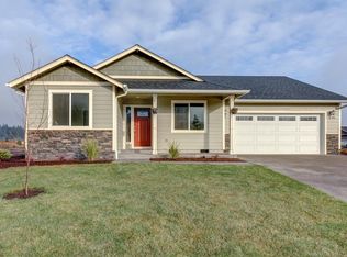 236 Pomeroy View Dr, Cave Junction, OR 97523